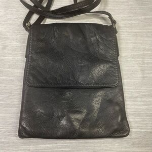 Vera Pelle Vintage Black Crossbody Bag Adjustable strap Genuine Italian Leather